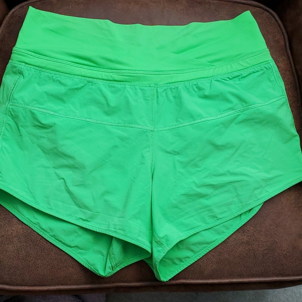 Lululemon 6